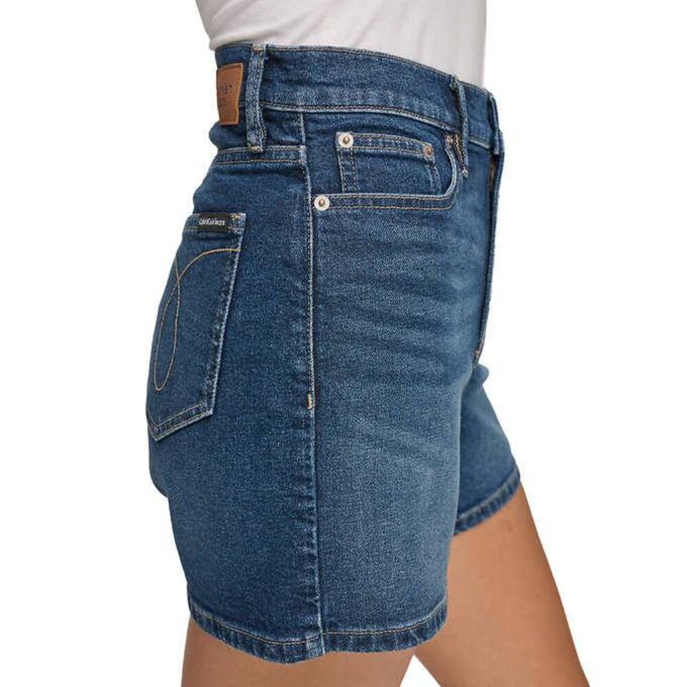 NEW Calvin Klein Womens Jean Shorts Sz 6 Dark Blue 5 Pocket 5" Inseam NWT - Picture 2 of 5